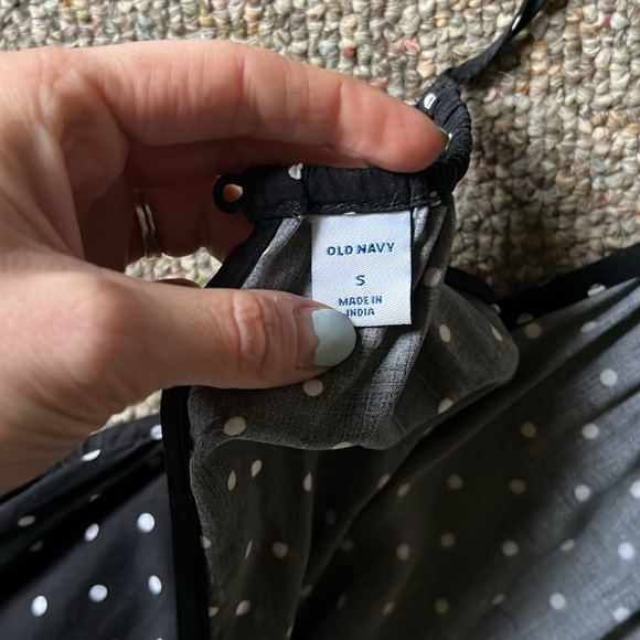 Old Navy Size Small Black Polka Dot Romper Spring Summer Pockets - Picture 5 of 5